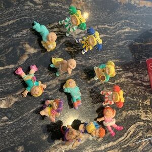 1980's Vintag Cabbage Patch Kids Colorful Kids Toy Figures Set